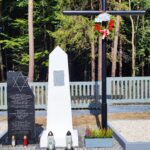 Para prezydencka odwiedziła cmentarz ofiar hitleryzmu w miejscowości Jagiełła-Niechciałki (zdjęcia) 12 - Polskie Radio Rzeszów Para prezydencka odwiedziła cmentarz ofiar hitleryzmu w miejscowości Jagiełła-Niechciałki (zdjęcia) - Polskie Radio Rzeszów