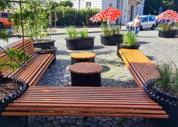 Plac Farny w&nbsp;Rzeszowie nie&nbsp;dla kierowców