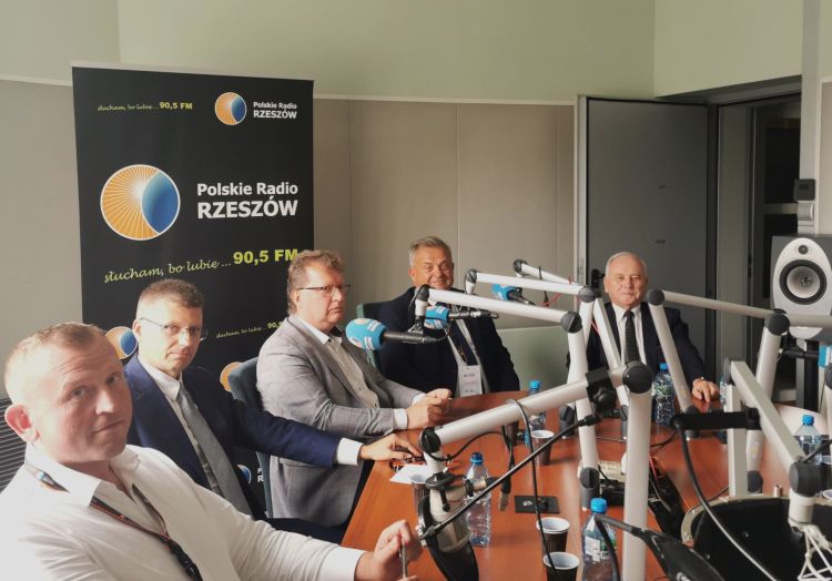 Stosunki polsko-ukraińskie tematem debaty politycznej Pro Publico Bono