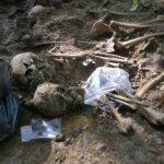 Szczątki 330 żołnierzy wydobyto ze zbiorowej mogiły na szczycie góry Manyłowa (zdjęcia) 9 - Polskie Radio Rzeszów Szczątki 330 żołnierzy wydobyto ze zbiorowej mogiły na szczycie góry Manyłowa (zdjęcia) - Polskie Radio Rzeszów