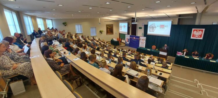 Konferencja na temat przemocy w Tarnobrzegu