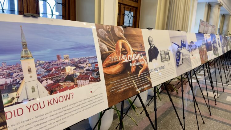 Wystawa „This is Slovakia” w Podkarpackim Urzędzie Wojewódzkim