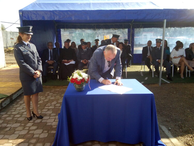 W Zakładzie Karnym w Jaśle wmurowano kamień węgielny pod budowę nowego pawilonu