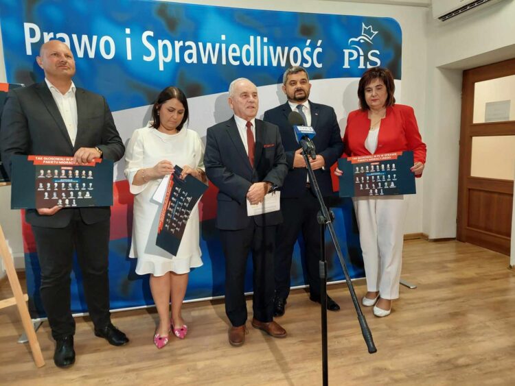 Prawo i Sprawiedliwość jest przeciwko przymusowej relokacji nielegalnych imigrantów