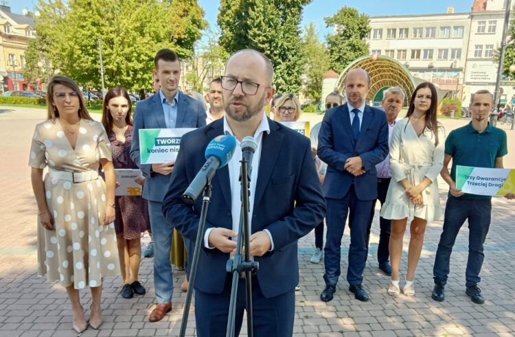 Kandydat Trzeciej Drogi do Sejmu prezentuje swój program 1 - Polskie Radio Rzeszów Kandydat Trzeciej Drogi do Sejmu prezentuje swój program