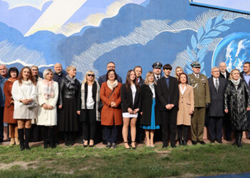 Mural upamiętniający Franciszka Żwirkę i&nbsp;Stanisława Wigurę w&nbsp;Mielcu