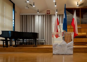 W&nbsp;Rzeszowie głosowali kandydaci poszczególnych partii (zdjęcia)