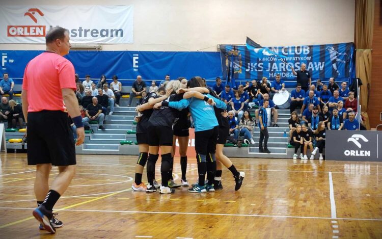 Piłka ręczna – Lwowianki lepsze w Jarosławiu