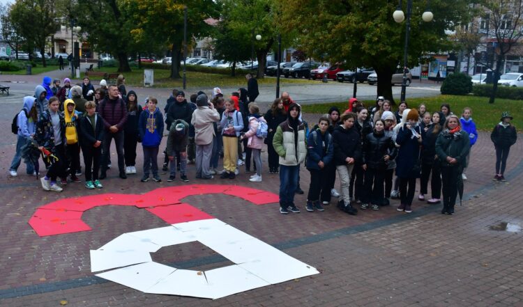 Gra miejska „Zawalczmy o patriotyzm”. Wśród uczestników – młodzież z powiatu dębickiego