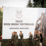 Prezydent Andrzej Duda w Rzeszowie: Terytorialsi są zawsze gotowi służyć Polakom (fotogaleria) 5 - Polskie Radio Rzeszów Prezydent Andrzej Duda w Rzeszowie: Terytorialsi są zawsze gotowi służyć Polakom (fotogaleria) - Polskie Radio Rzeszów