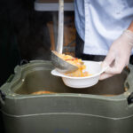 Rzeszowianie świętowali z żołnierzami. Piknik z WOT i służbami mundurowymi (zdjęcia) - Polskie Radio Rzeszów