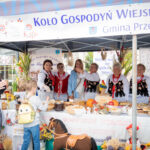 Rzeszowianie świętowali z żołnierzami. Piknik z WOT i służbami mundurowymi (zdjęcia) - Polskie Radio Rzeszów