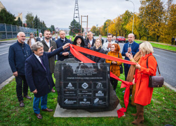 Odsłonięcie pomnika „Drabina do&nbsp;nieba”