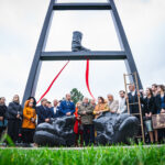 Odsłonięcie pomnika „Drabina do nieba” 10 - Polskie Radio Rzeszów Odsłonięcie pomnika „Drabina do nieba” - Polskie Radio Rzeszów