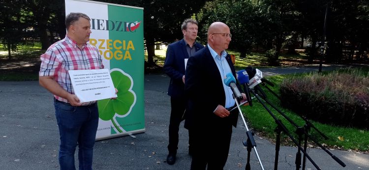 PSL w Rzeszowie z wypowiedzią na temat PiS i szefa MON