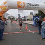 Festiwal Biegowy w Rzeszowie. Kilkuset uczestników na starcie (zdjęcia) 20 - Polskie Radio Rzeszów Festiwal Biegowy w Rzeszowie. Kilkuset uczestników na starcie (zdjęcia) - Polskie Radio Rzeszów