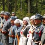 Uroczystości pogrzebowe na szczycie góry Manyłowa - Polskie Radio Rzeszów