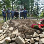 Uroczystości pogrzebowe na szczycie góry Manyłowa - Polskie Radio Rzeszów