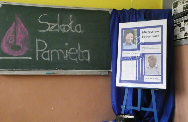 „Szkoła pamięta” akcja Ministerstwa Edukacji i Nauki nawiązująca do Dnia Zadusznego