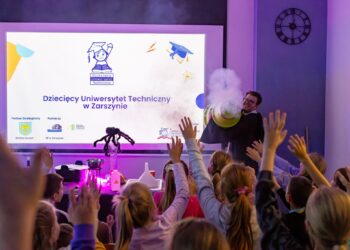 Magicznym wykładem rozpoczął się kolejny semestr DUT w&nbsp;Zarszynie