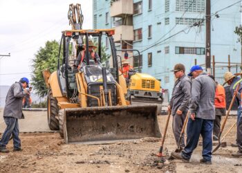 Samorządy wykorzystują dobrą pogodę do&nbsp;remontów i&nbsp;budowy dróg     