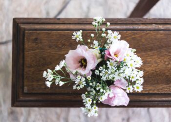 ZUS w&nbsp;regionie wypłacił w&nbsp;tym roku ponad 13,1 tys. zasiłków pogrzebowych