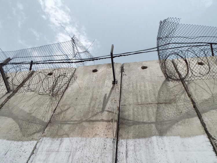 W południowym Izraelu terroryści z Hamasu porwali historyka Alexa Dancyga, obywatela RP