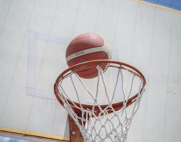 Koszykówka. Minimalna porażka „Niedźwiadków”!