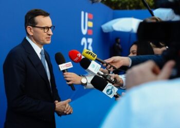 Premier: Europa albo wybierze bezpieczeństwo, albo masową, nielegalną imigrację