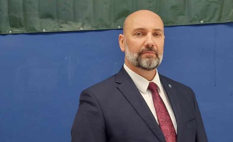 Rozmowa z Sebastianem Chwałkiem, prezesem Polskiej Grupy Zbrojeniowej 1 - Polskie Radio Rzeszów Rozmowa z Sebastianem Chwałkiem, prezesem Polskiej Grupy Zbrojeniowej