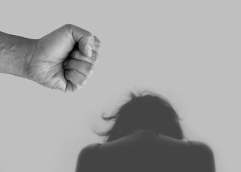 Czteromiesięczna dziewczynka w&nbsp;stanie ciężkim, matka i&nbsp;jej partner z&nbsp;zarzutami