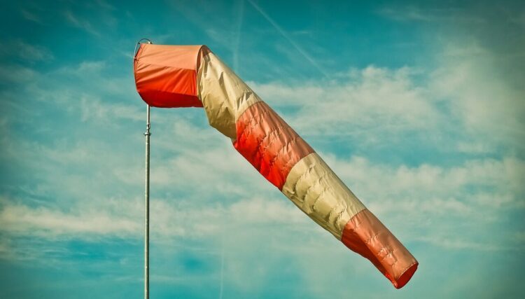 IMGW ostrzega przed silnym wiatrem w południowej części Podkarpacia