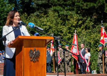 Wojewoda Ewa Leniart zasiądzie w&nbsp;ławie sejmowej