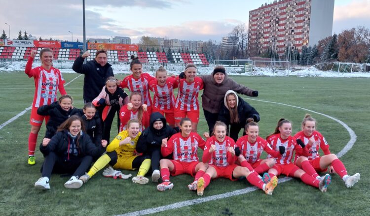 Piłka nożna. Awans piłkarek Resovii do Pucharu Polski