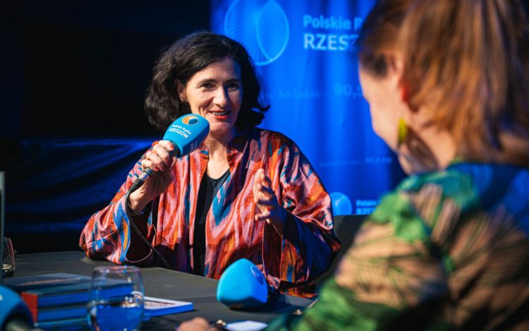 Wczoraj odbyło się spotkanie z autorkami „Marsz, marsz Batory” 1 - Polskie Radio Rzeszów Wczoraj odbyło się spotkanie z autorkami „Marsz, marsz Batory”