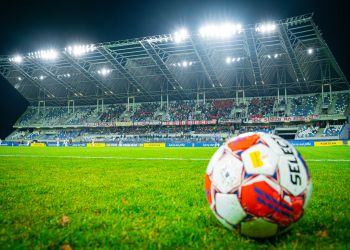 Piłka nożna – Resovia przegrywa z&nbsp;Chrobrym