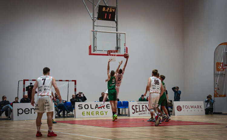 Koszykówka – II liga Resovia pokonuje GTK AZS Gliwice