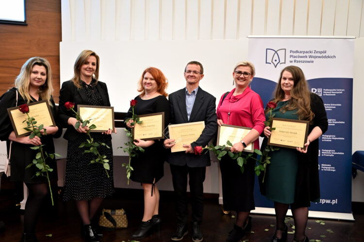 Podkarpackie Centrum Edukacji Nauczycieli przyznało certyfikaty edukacyjne