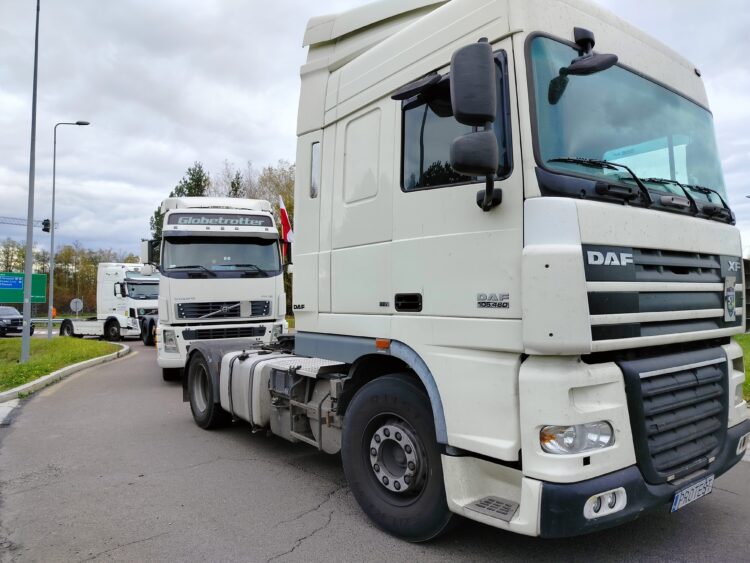 Polscy przewoźnicy protestują w Korczowej