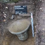 Udało się wydobyć z ziemi dzwon z nieistniejącej cerkwi z Maniowa - Polskie Radio Rzeszów