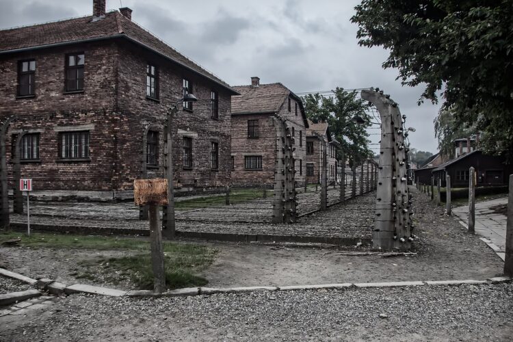 Uczniowie i nauczyciele tarnobrzeskiej szkoły kręcą film o Januszu Korczaku