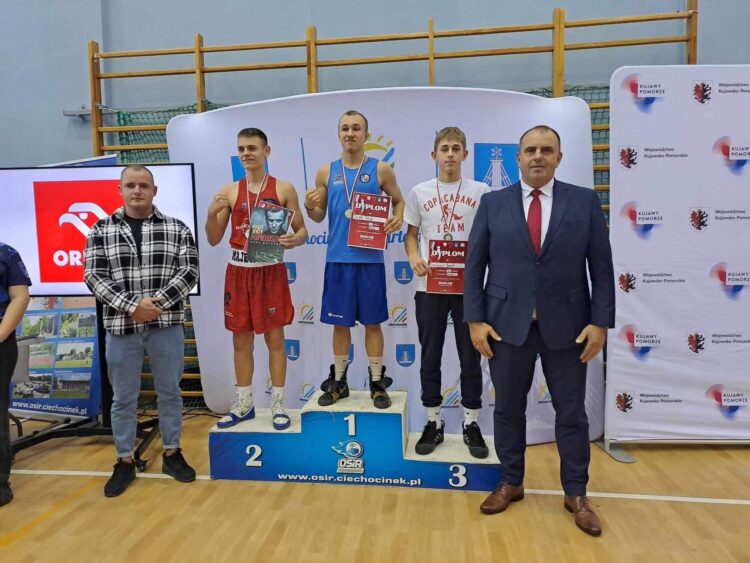 Boks. Medale młodych bokserów z Podkarpacia