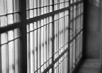 Wniosek o&nbsp;obserwację 18-latka podejrzanego o&nbsp;usiłowanie zabójstwa z&nbsp;zazdrości o&nbsp;dziewczynę