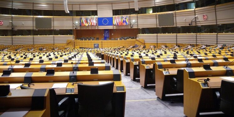 Parlament Europejski uchylił immunitet Tomaszowi Porębie