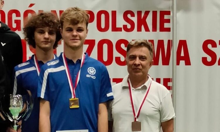 Badminton. Bracia Wąsikowie z brązowym medalem ogólnopolskiej licealiady