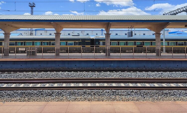 Libańczyk chciał ominąć kontrolę graniczną. Wyskoczył z jadącego pociągu