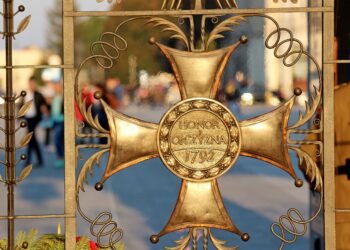 Kwesta w Dębicy na konserwację nagrobków