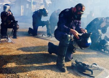 34 osoby aresztowane po zamieszkach w Dublinie. Stan zdrowia dźgniętej nożem pięciolatki krytyczny