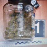 Policjanci zatrzymali dwóch mężczyzn za posiadanie narkotyków 2 - Polskie Radio Rzeszów Policjanci zatrzymali dwóch mężczyzn za posiadanie narkotyków - Polskie Radio Rzeszów