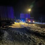 Tir zderzył się z osobówką, potem uderzył w dom. Runęła ściana - Polskie Radio Rzeszów